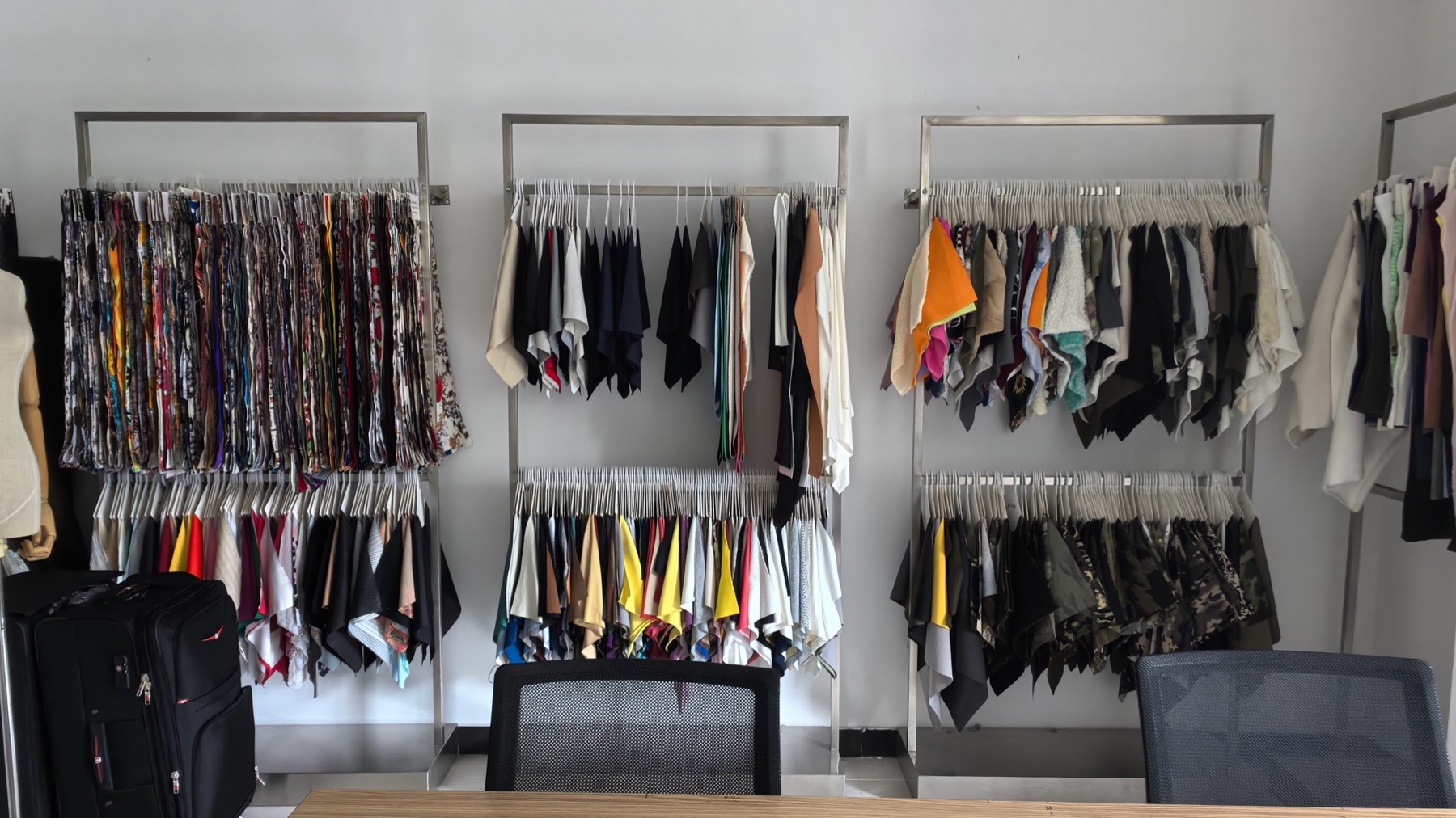 Qi'an fabric sample racks